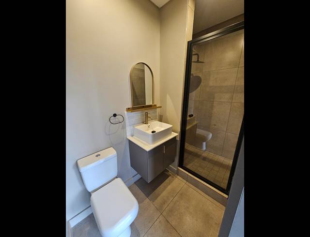 2 BEDROOM APARTMENT FOR SALE IN SANDOWN